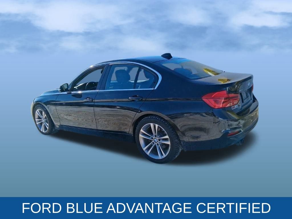 Used 2018 BMW 330i xDrive Sedan w/ Convenience Package image 5