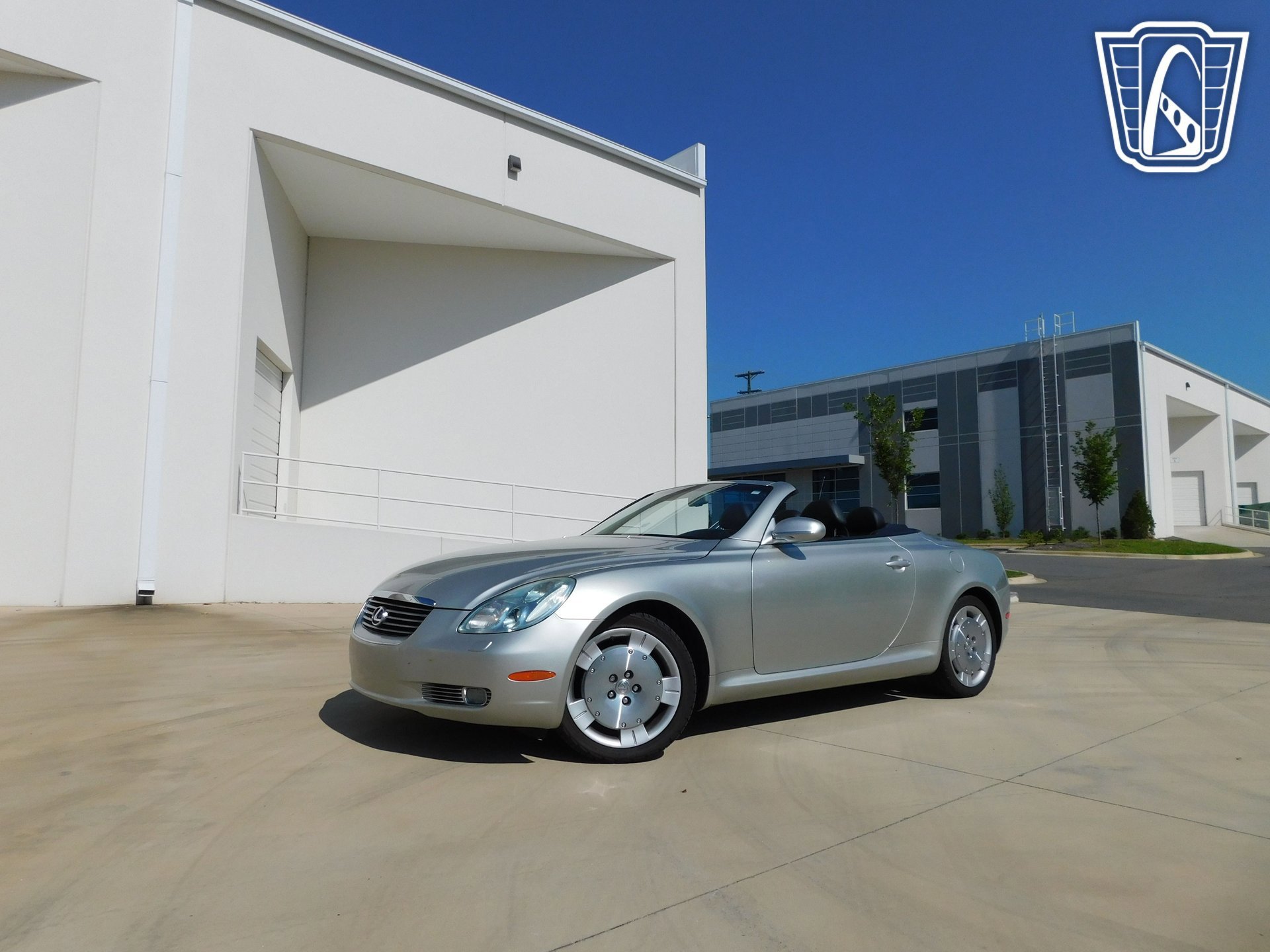 Used 2003 Lexus SC 430 Convertible RWD image 2