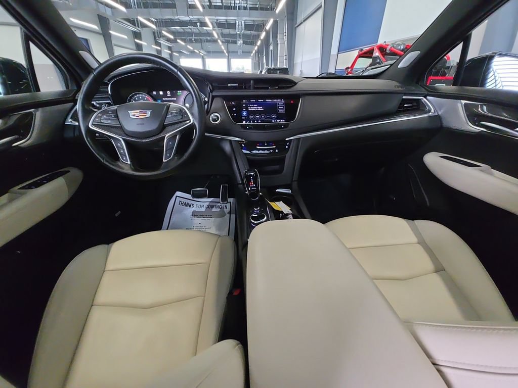 Certified 2025 Cadillac XT5 Sportv w/ Technology Package AWD/4WD image 21