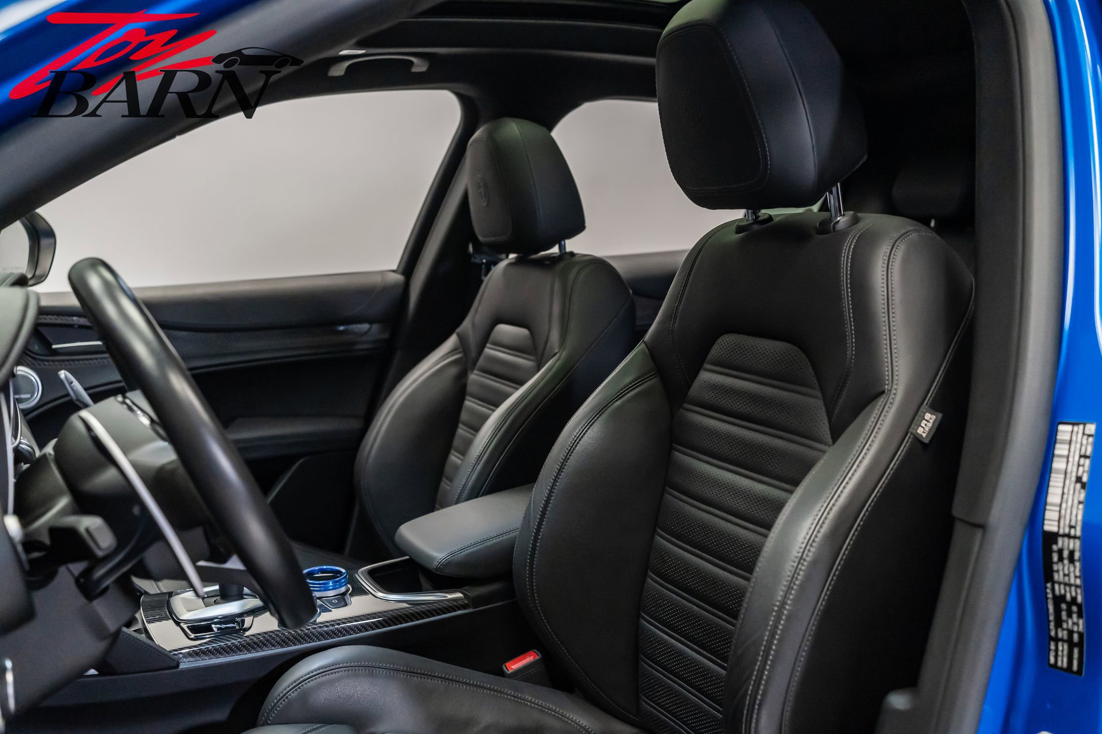 Used 2022 Alfa Romeo Stelvio Quadrifoglio image 25