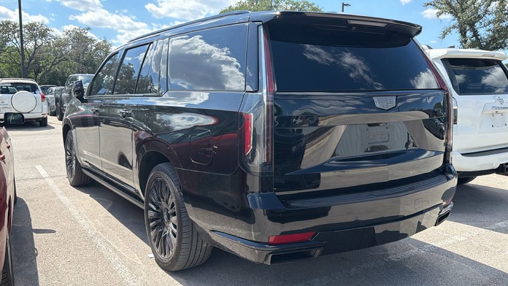 Used 2021 Cadillac Escalade ESV Sport Platinum AWD/4WD image 7