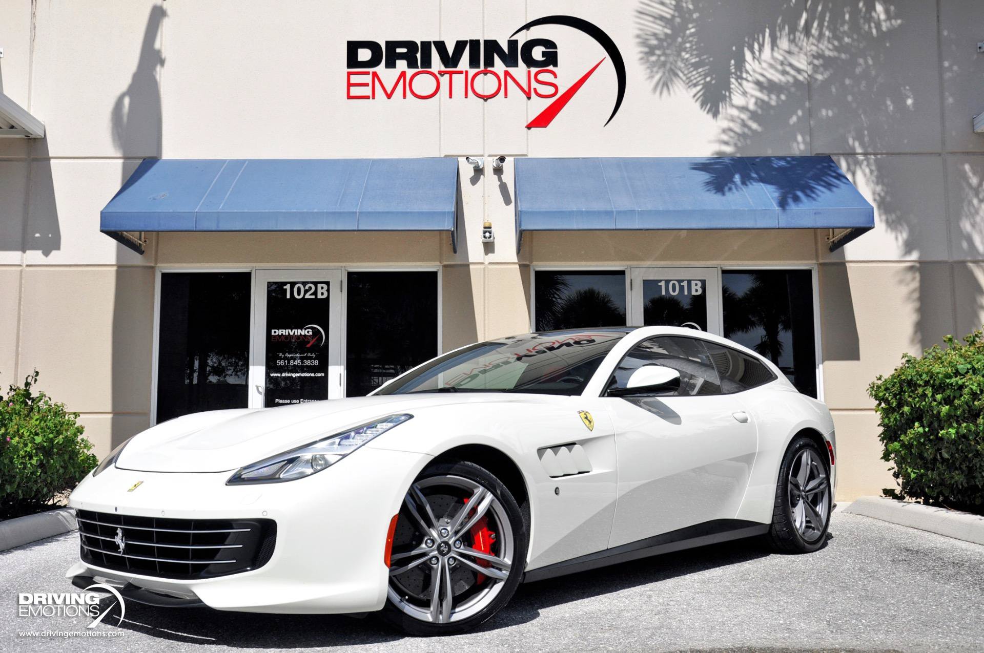 Used 2017 Ferrari GTC4Lusso AWD/4WD image 33