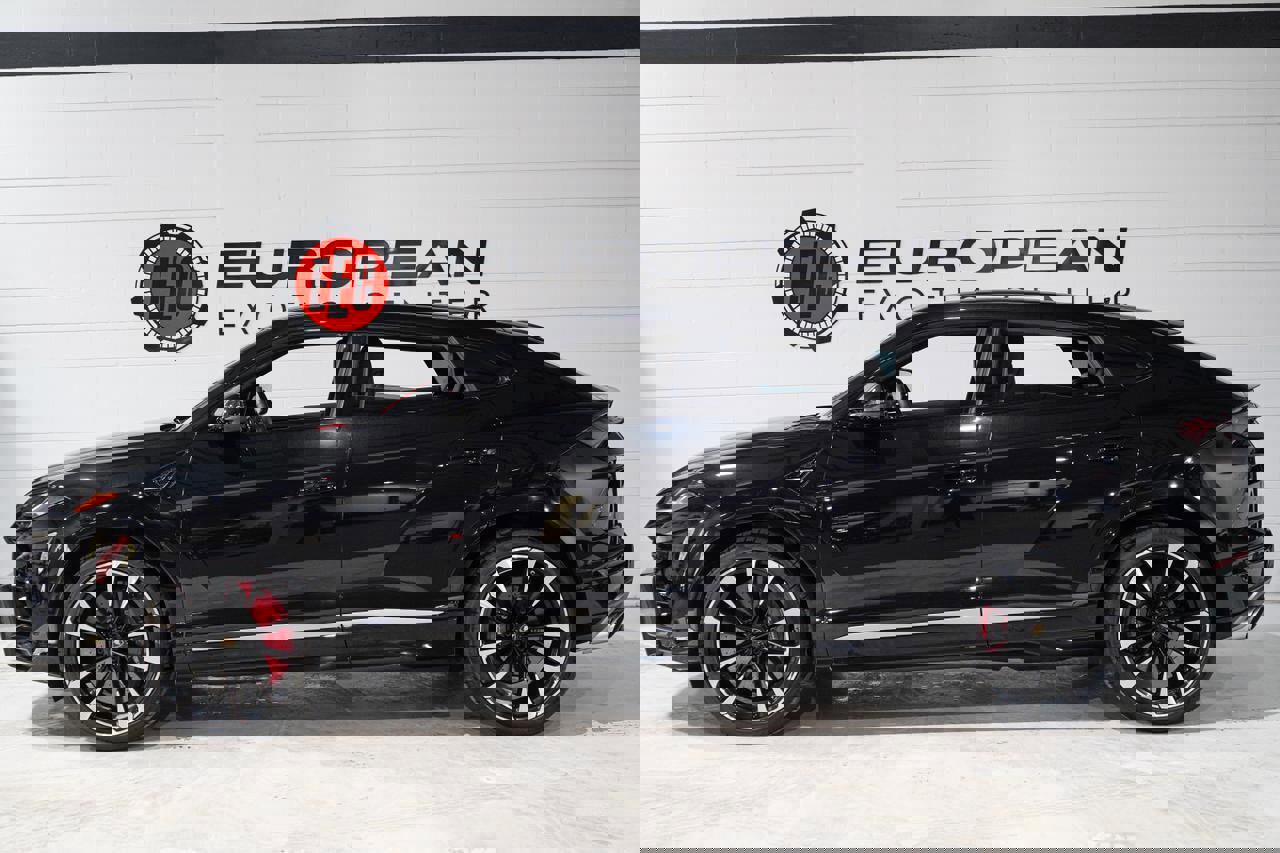 Used 2020 Lamborghini Urus image 12