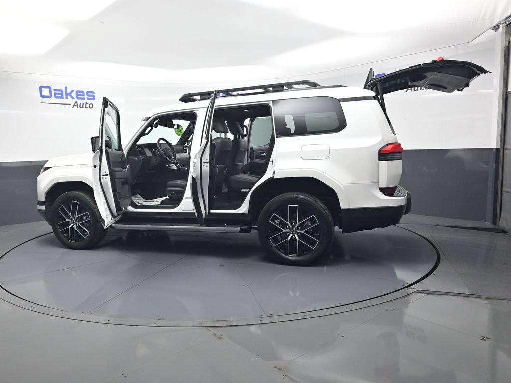 Used 2024 Lexus GX 550 w/ Accessory Package (31) AWD/4WD image 59