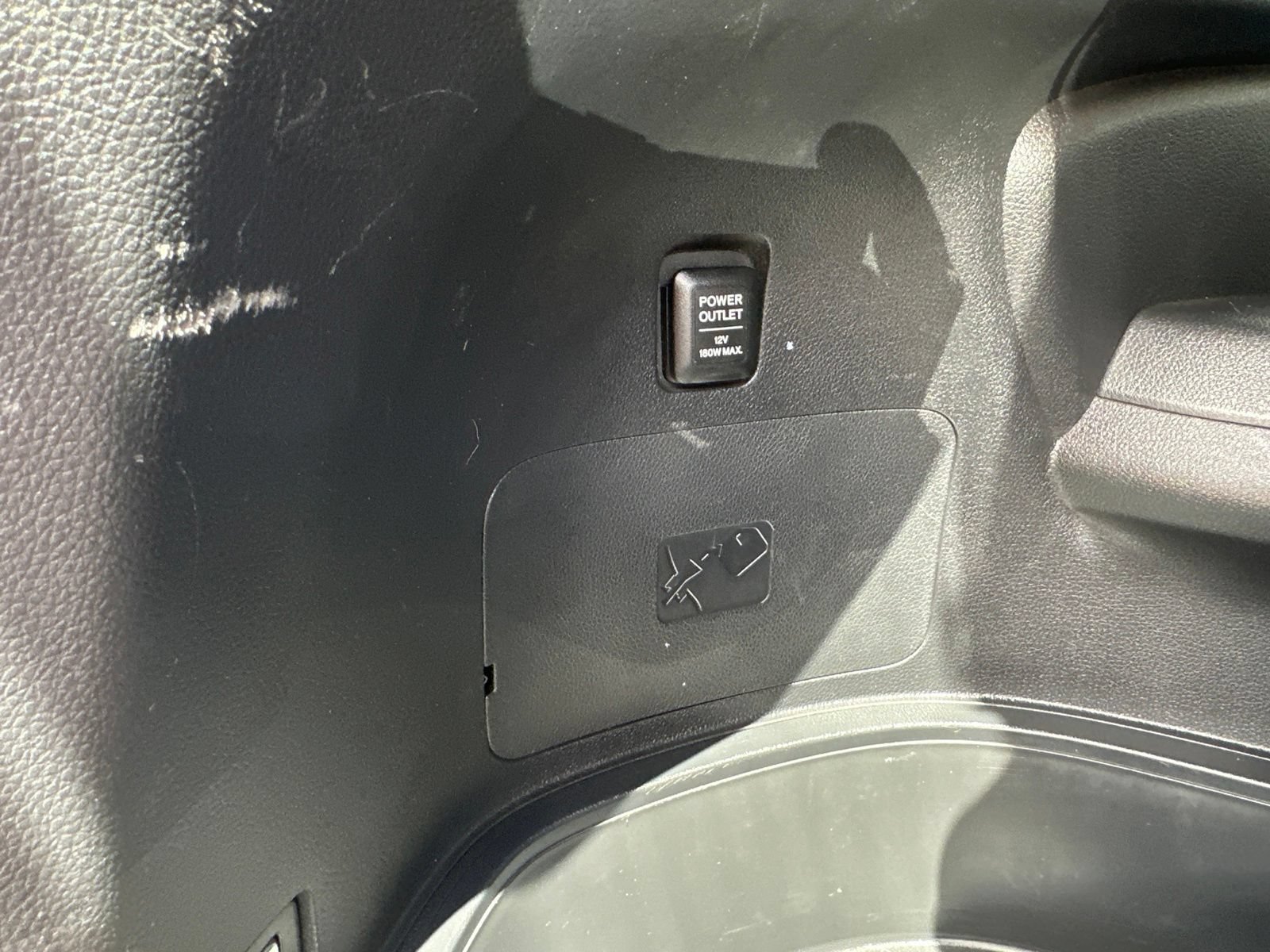 Used 2016 Honda Pilot Touring image 37