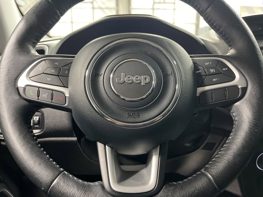 Used 2021 Jeep Renegade Latitude w/ Convenience Group AWD/4WD image 18