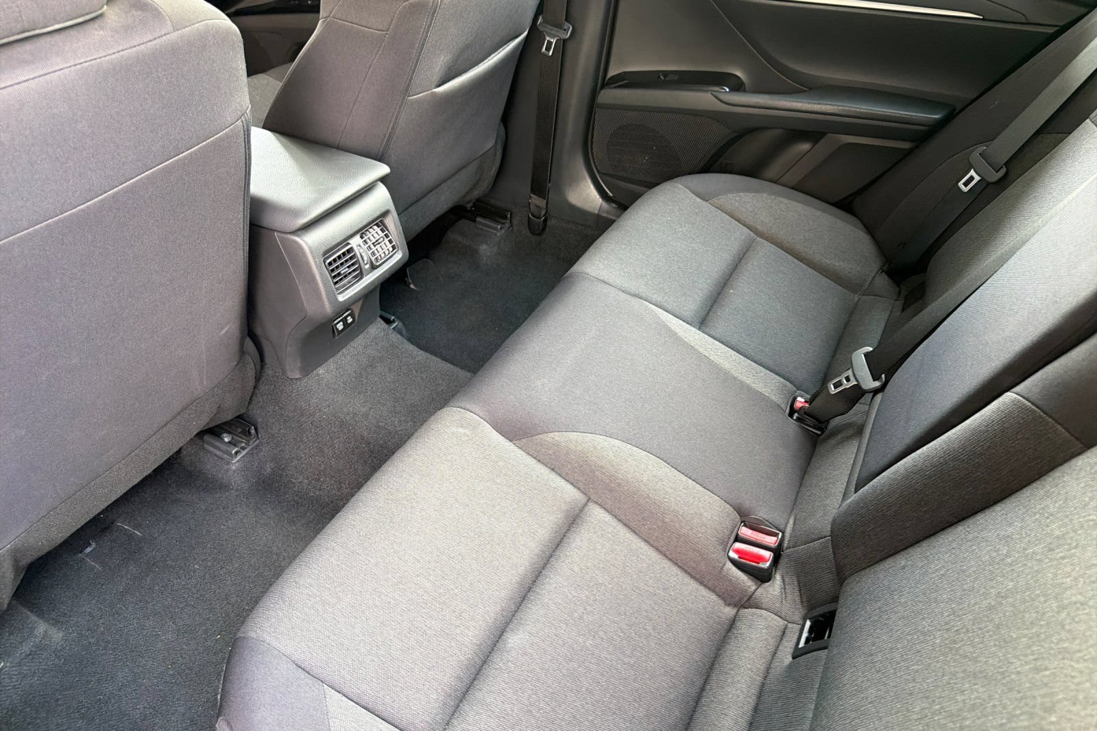 Used 2025 Toyota Camry LE FWD image 14