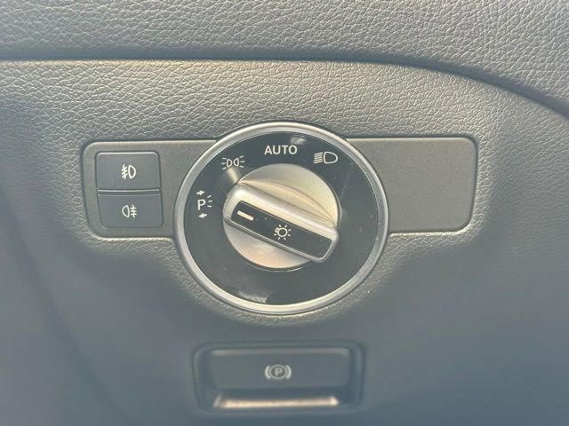 Used 2019 Mercedes-Benz GLA 250 4MATIC image 31