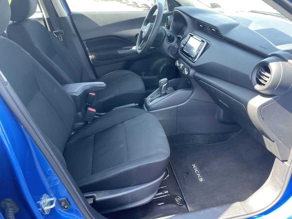 Used 2024 Nissan Kicks S image 30