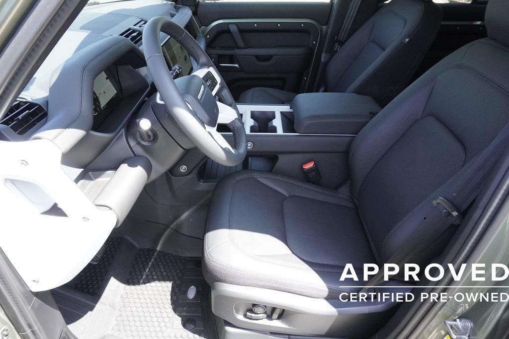 Used 2025 Land Rover Defender 110 S AWD/4WD image 19