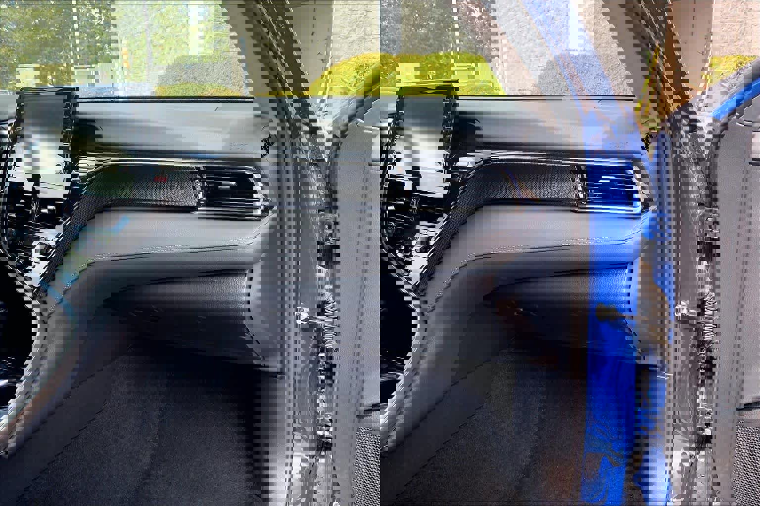 Used 2024 Toyota Camry XSE FWD image 18