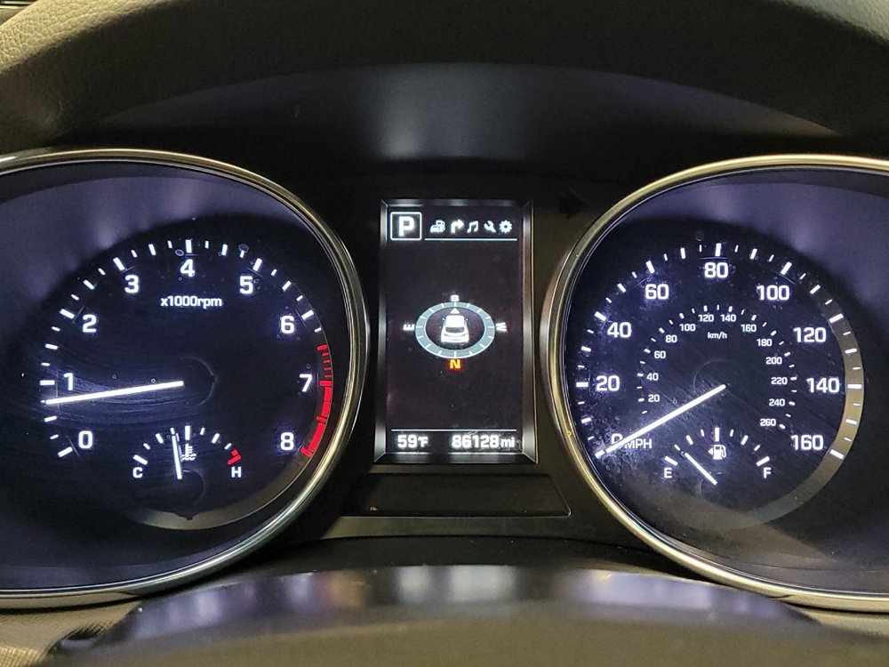 Used 2017 Hyundai Santa Fe Sport image 23