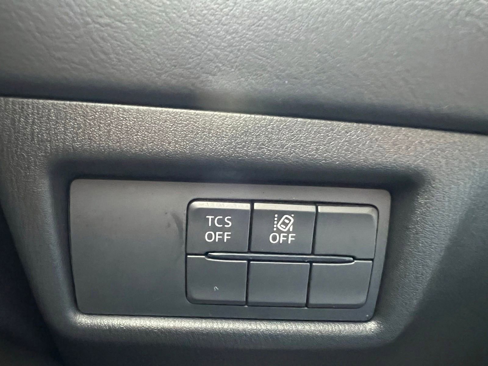 Used 2021 MAZDA CX-5 Touring FWD image 32