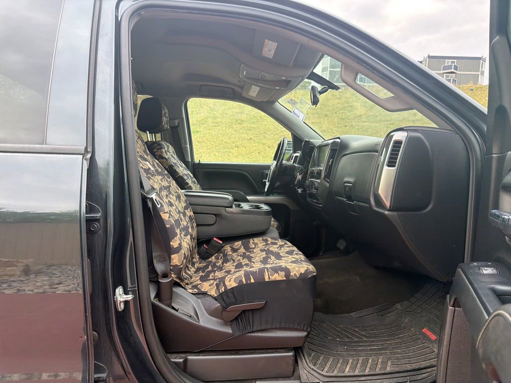 Used 2018 Chevrolet Silverado 1500 LT AWD/4WD image 28