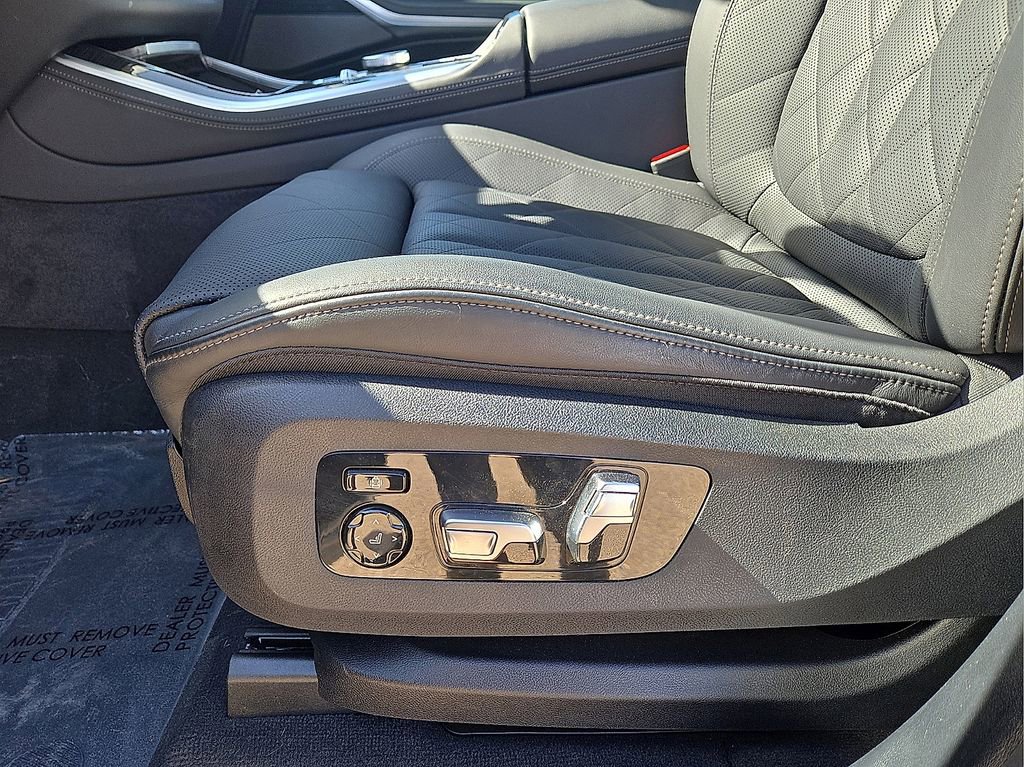 Used 2026 BMW X5 sDrive40i image 21