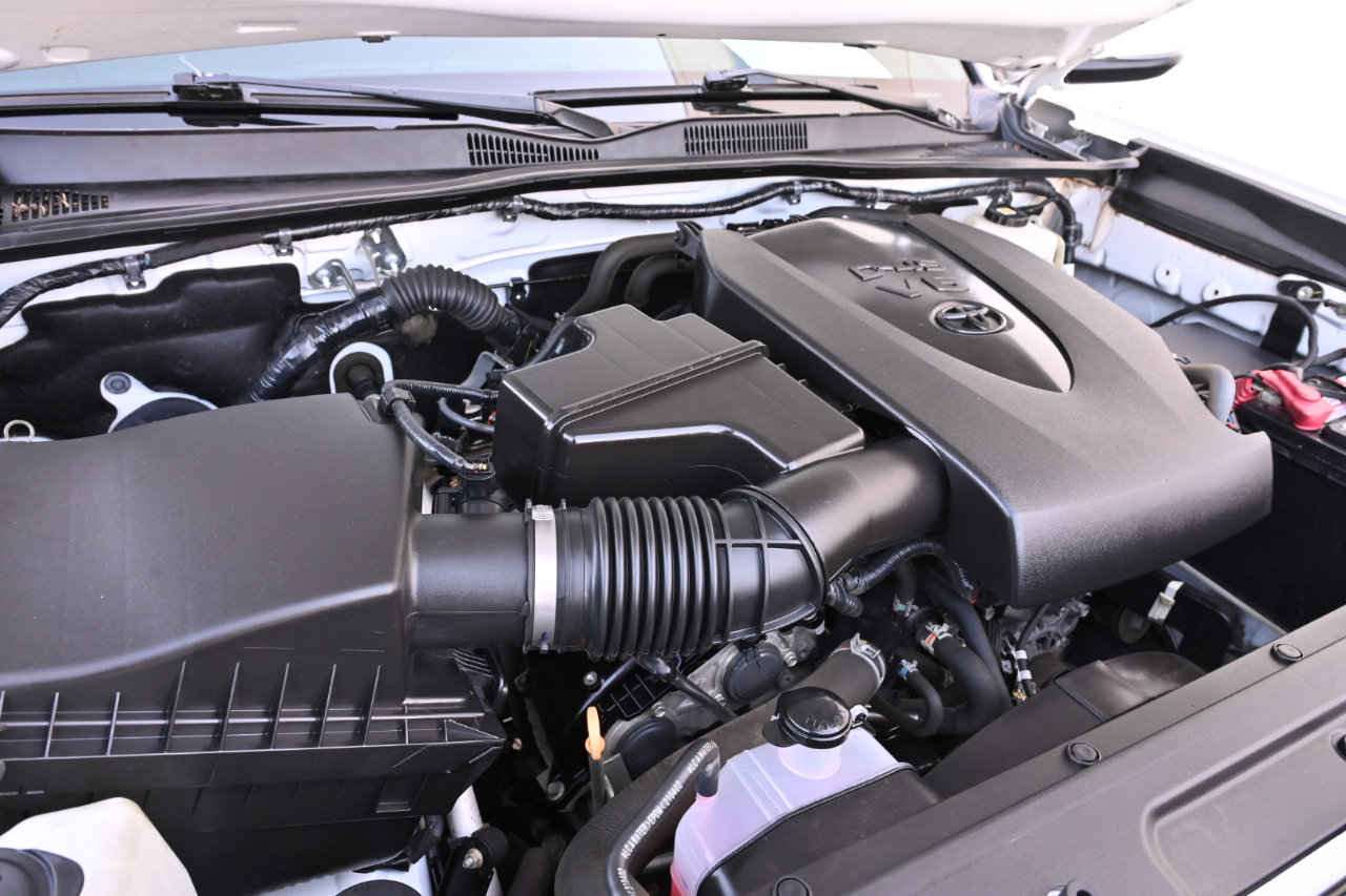Used 2021 Toyota Tacoma TRD Off-Road w/ Technology Package image 49