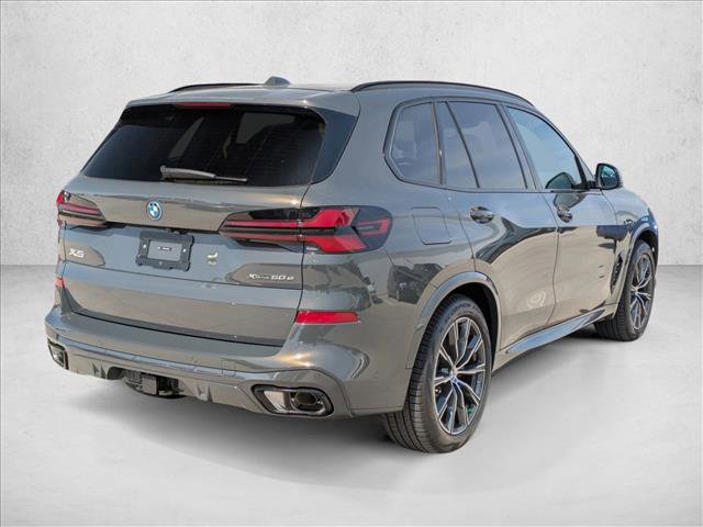 New 2026 BMW X5 xDrive50e w/ Executive Package image 2