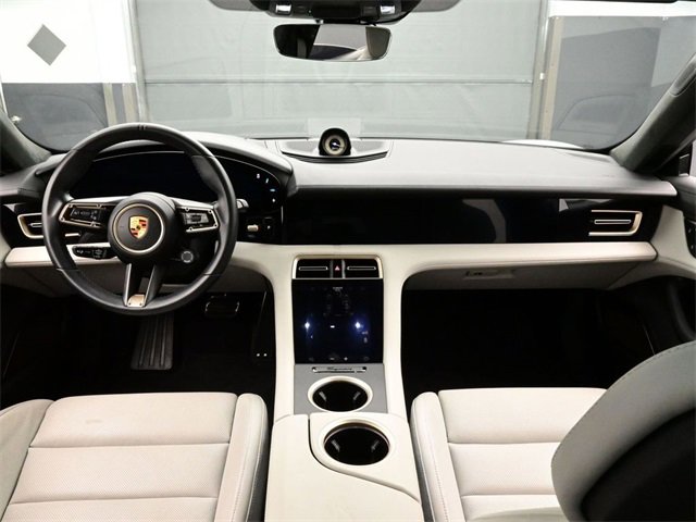 Used 2022 Porsche Taycan Turbo S image 19