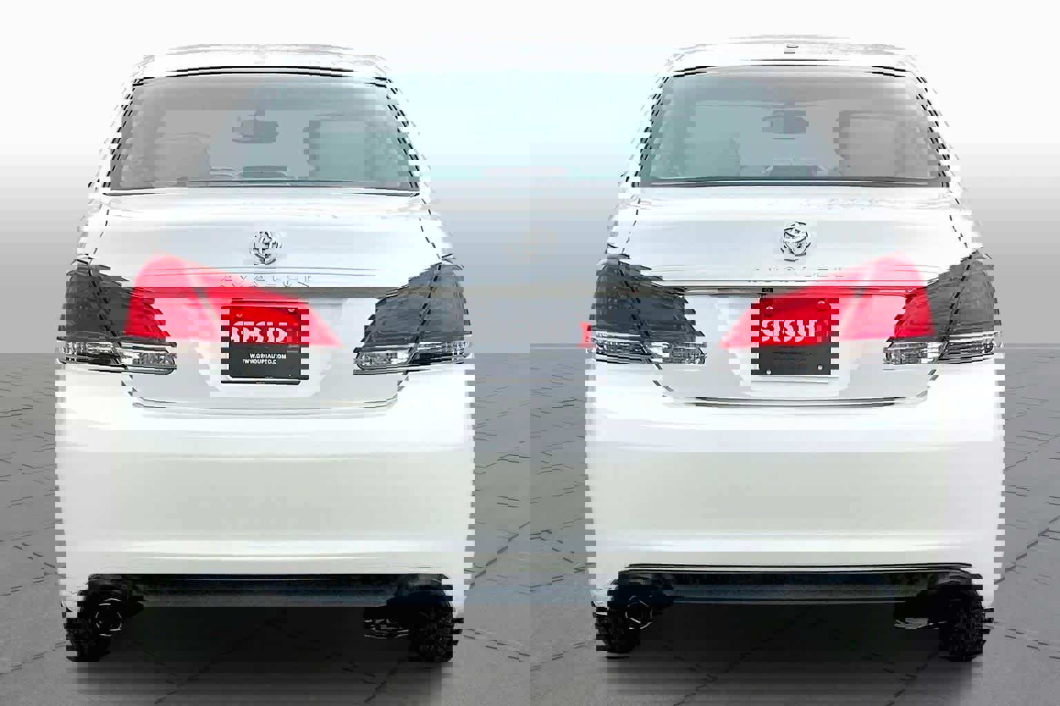 Used 2012 Toyota Avalon image 4