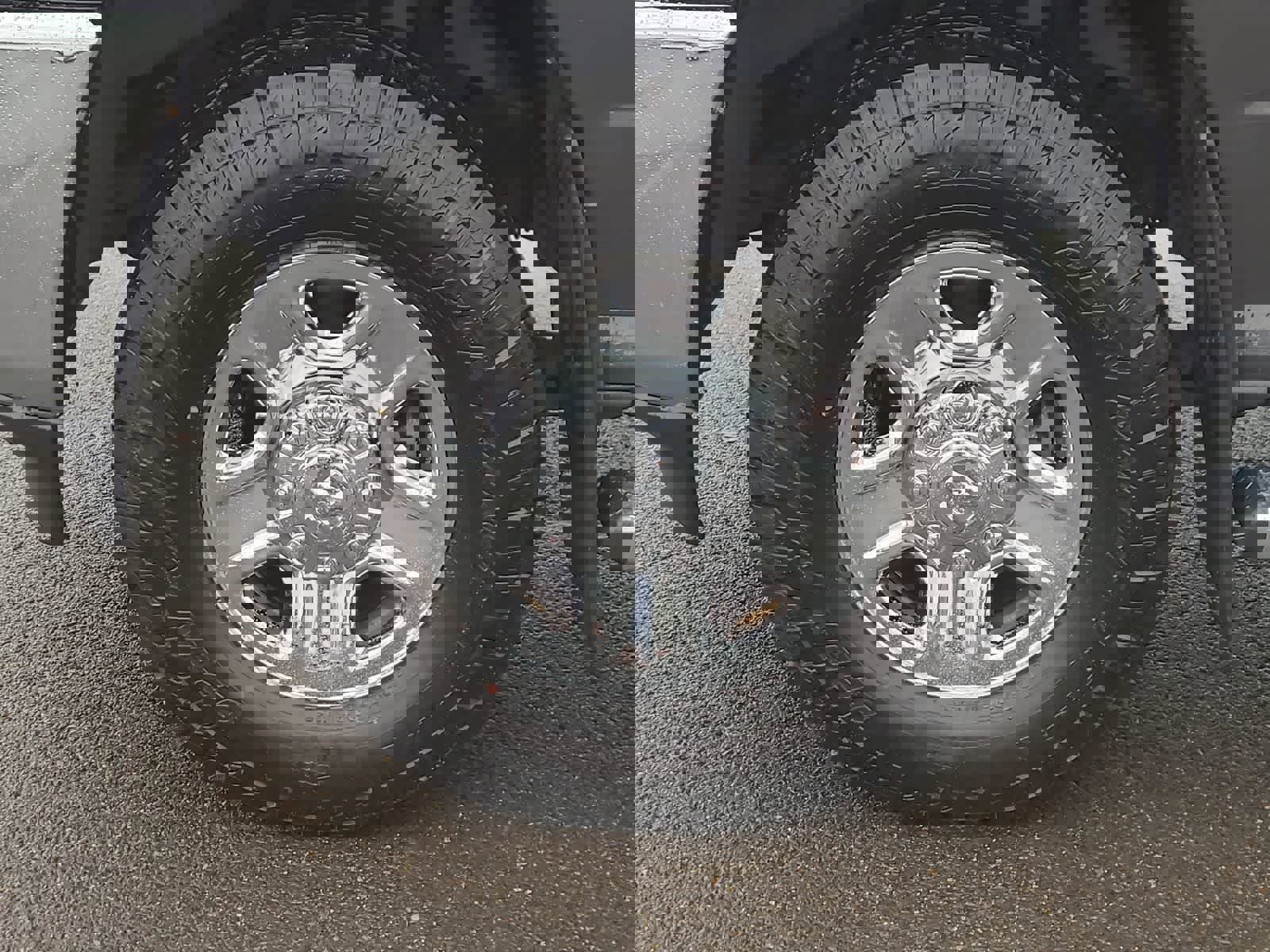 Used 2020 RAM 3500 Tradesman image 16