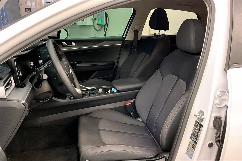 Used 2023 Kia K5 LXS FWD image 21