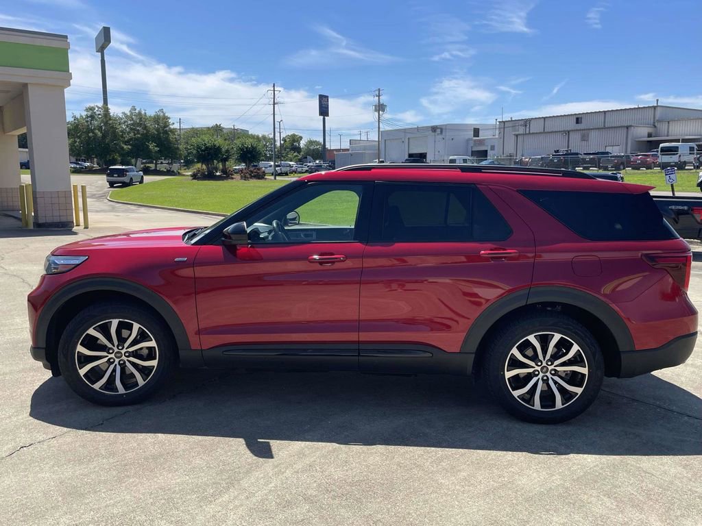 Used 2022 Ford Explorer ST-Line RWD image 6