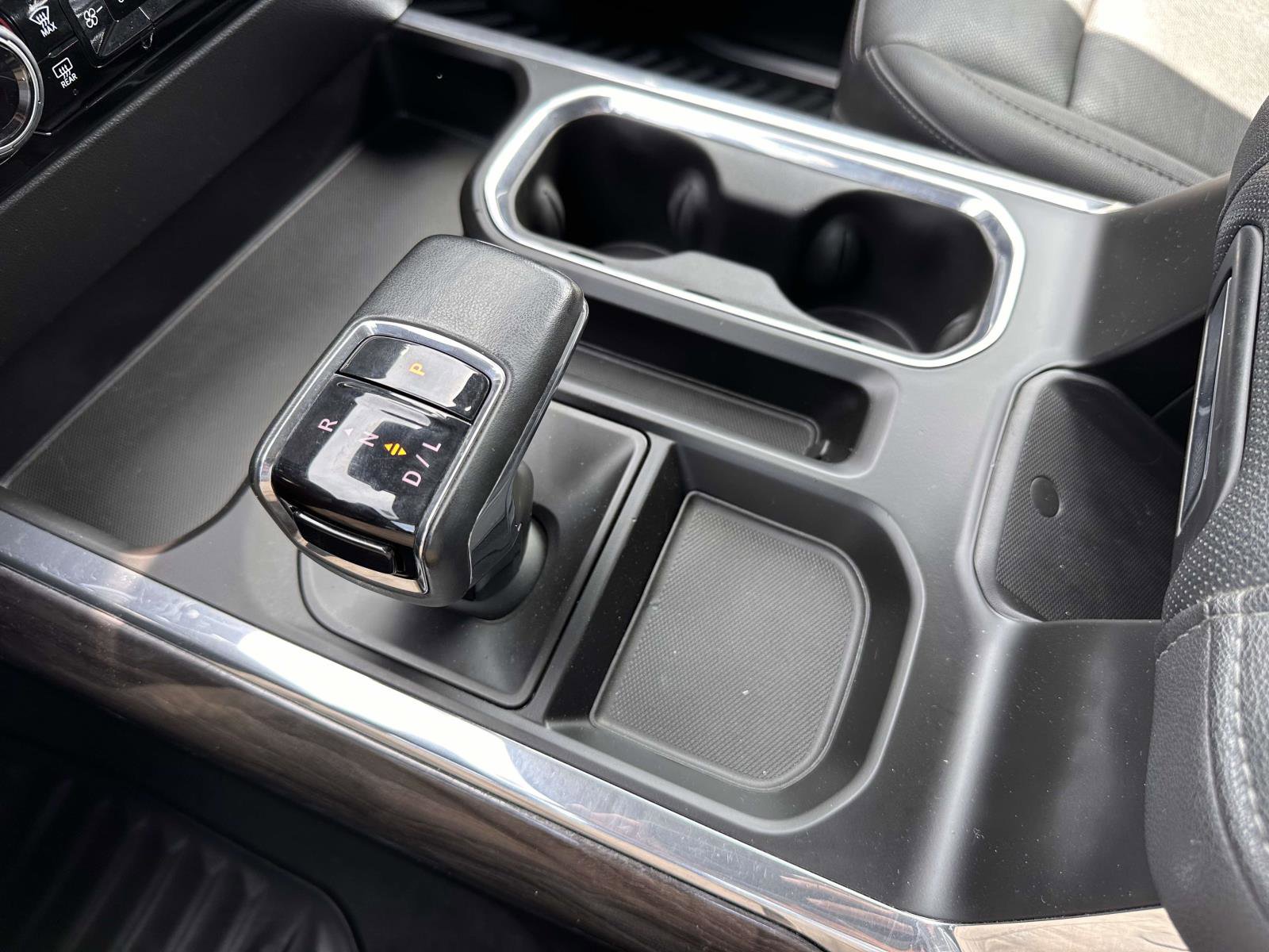 Used 2023 Chevrolet Silverado 1500 LTZ w/ Technology Package AWD/4WD image 28