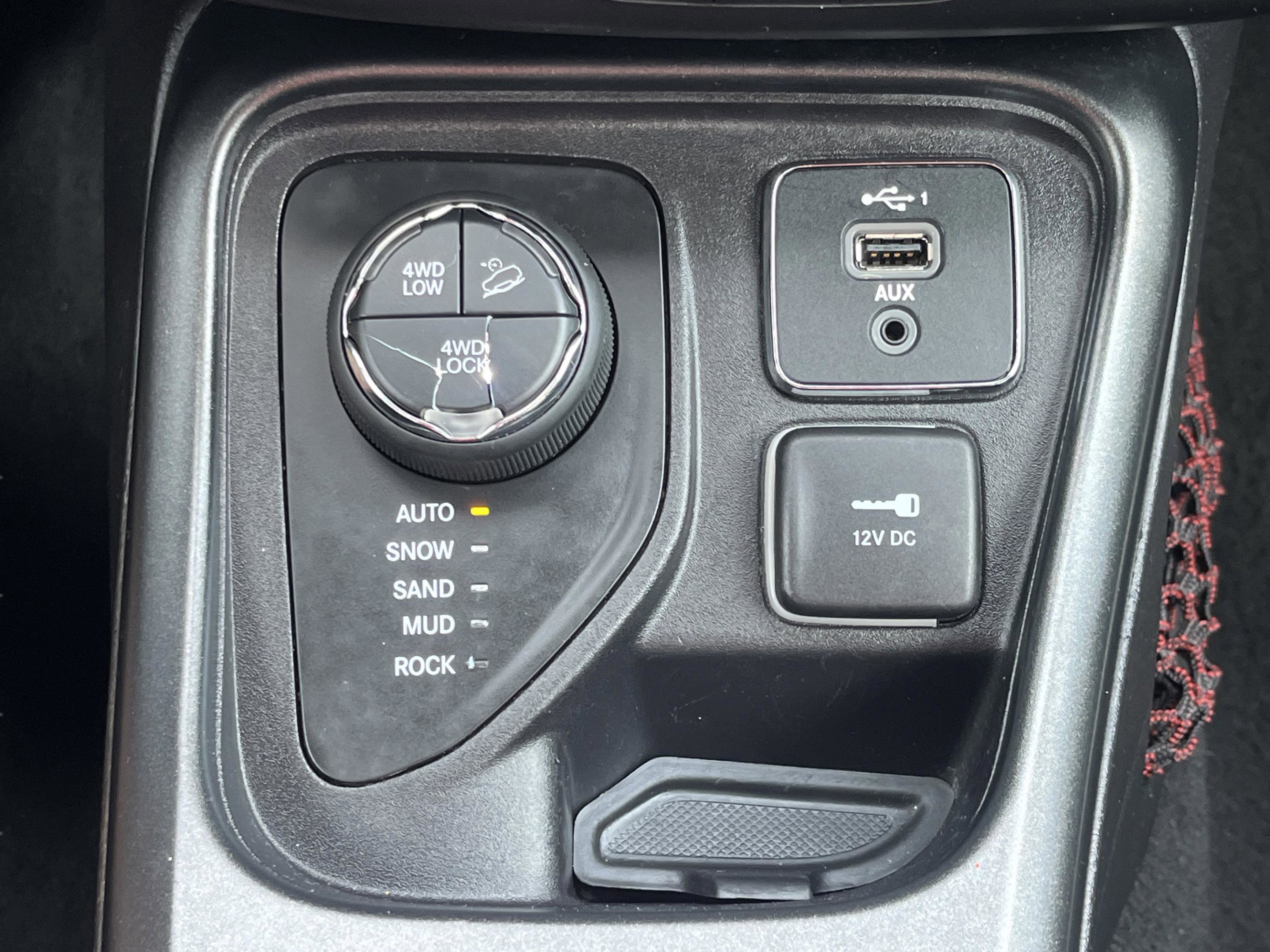 Used 2021 Jeep Compass Trailhawk image 21