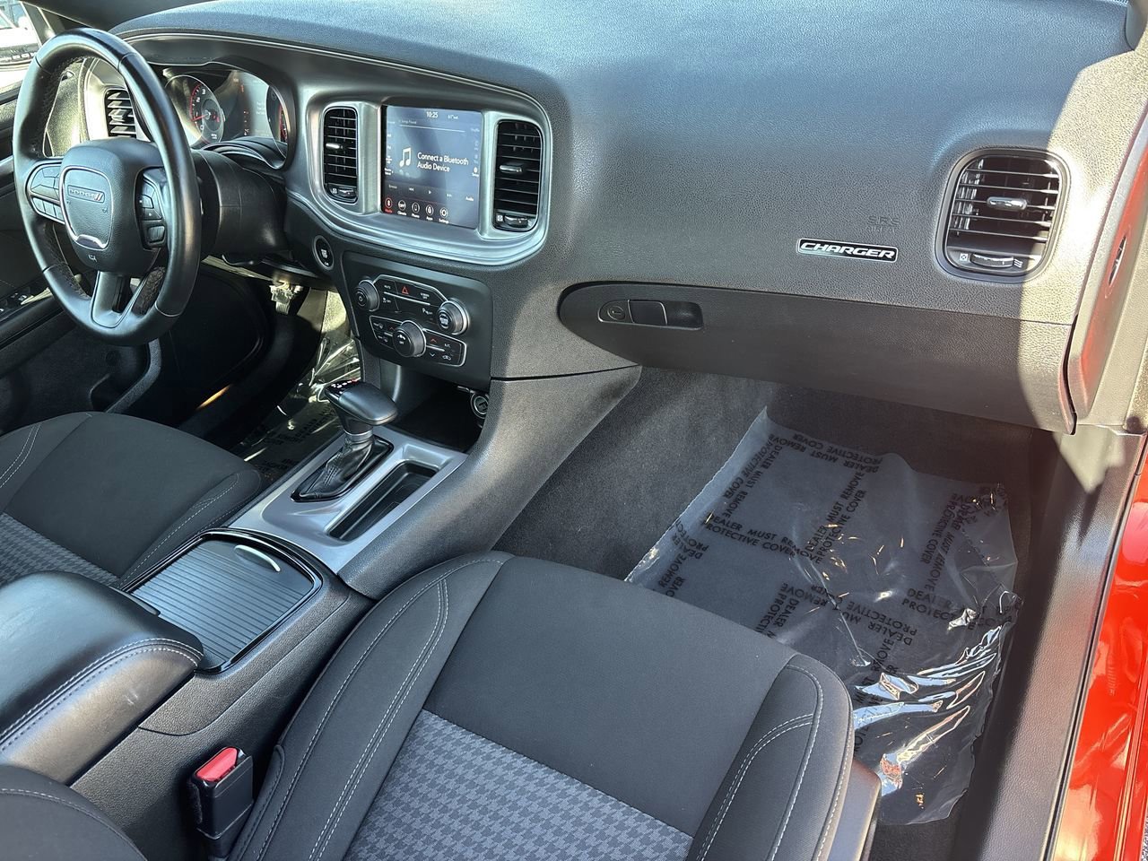 Used 2023 Dodge Charger SXT w/ Blacktop Package image 8
