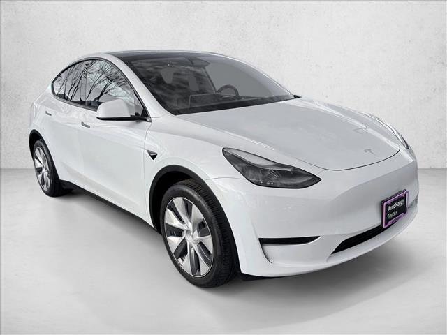 Used 2023 Tesla Model Y Long Range image 3