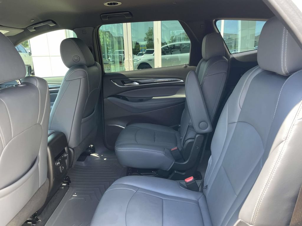 Used 2024 Buick Enclave Essence w/ Sport Touring Edition AWD/4WD image 12