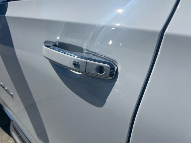 Used 2026 GMC Yukon XL Elevation w/ Elevation Premium Package image 10