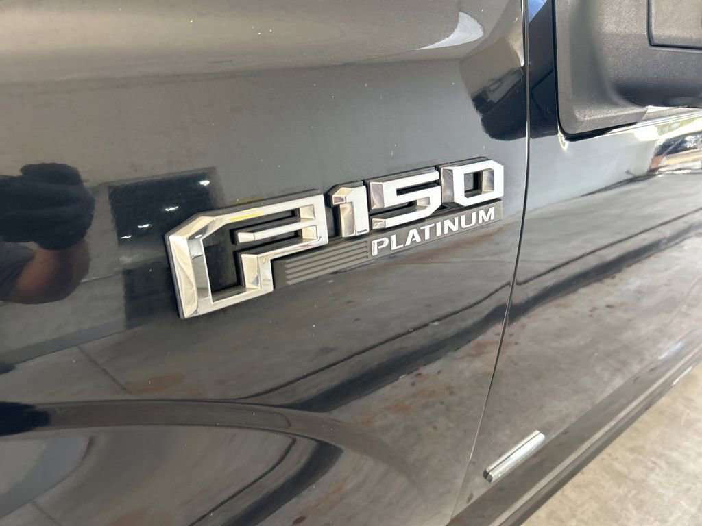 Used 2015 Ford F150 Platinum w/ Equipment Group 701A Luxury image 17