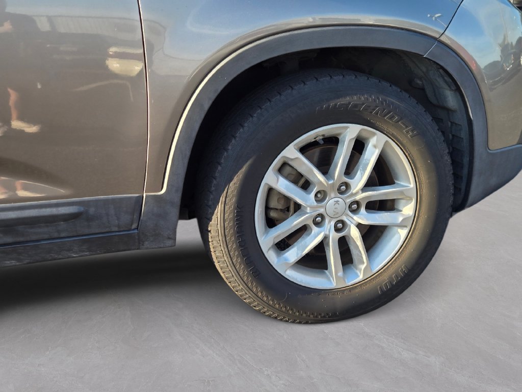 Used 2015 Kia Sorento LX FWD image 9