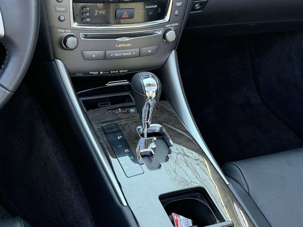 Used 2014 Lexus IS 250C w/ Luxury Package image 19