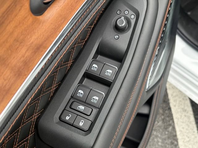 New 2026 Jeep Grand Cherokee L Summit AWD/4WD image 12