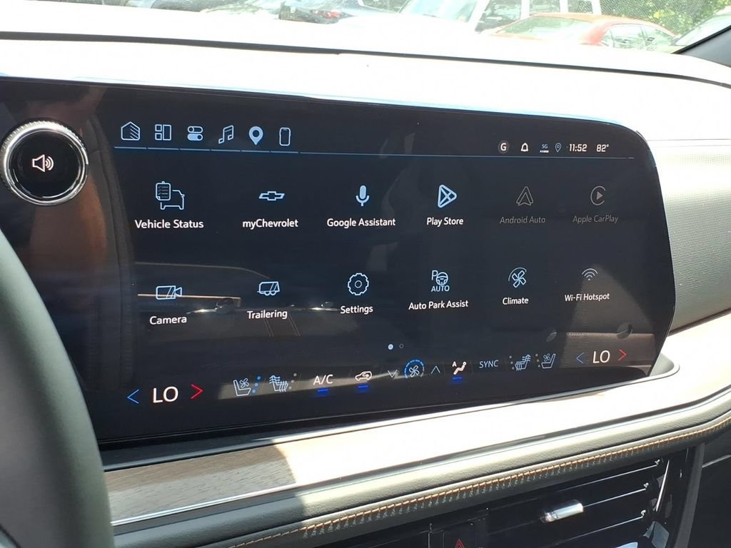 New 2026 Chevrolet Suburban High Country w/ LPO, Illumination Package AWD/4WD image 21