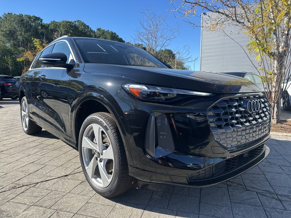 New 2025 Audi Q5 Premium Plus image 1