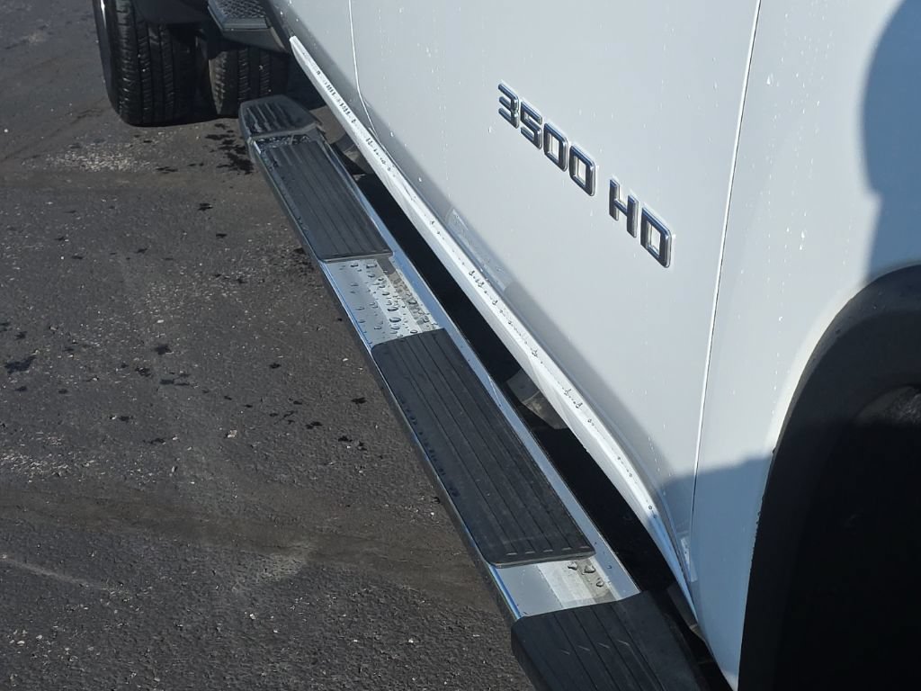 Used 2022 Chevrolet Silverado 3500 High Country AWD/4WD image 14