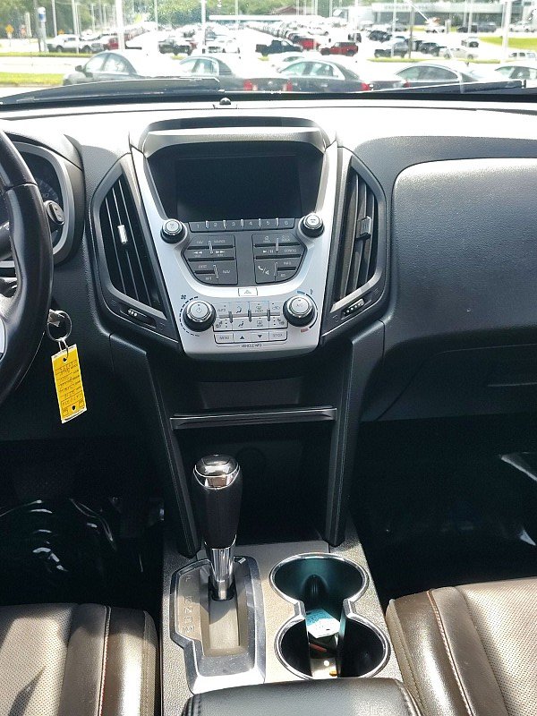 Used 2016 Chevrolet Equinox LTZ w/ Enhanced Convenience Package AWD/4WD image 16