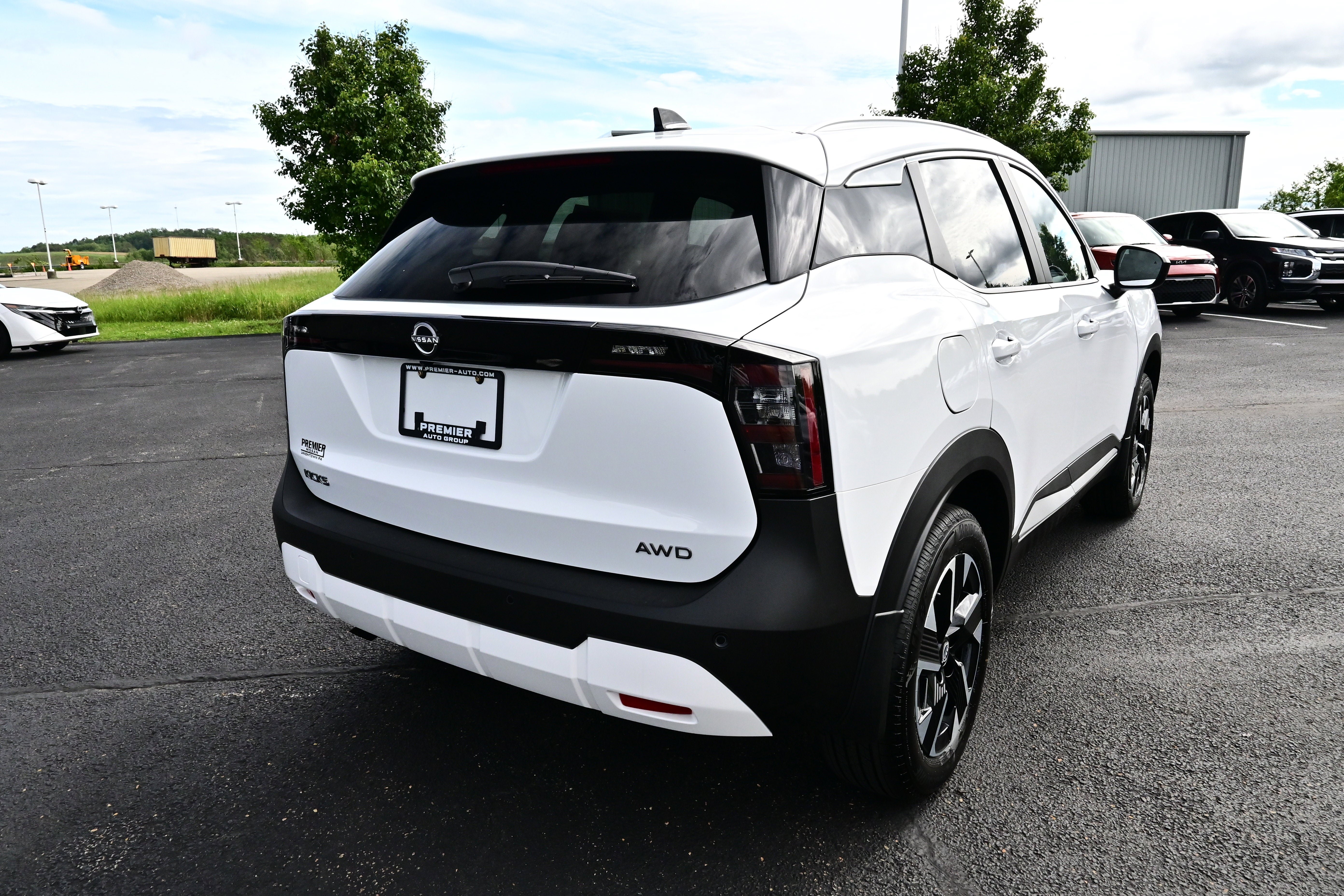 New 2026 Nissan Kicks SV w/ SV Premium Package AWD/4WD image 6