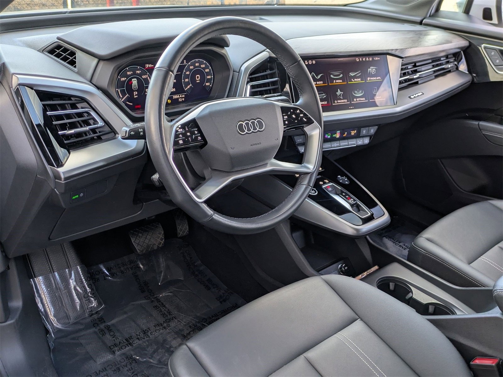 Used 2024 Audi Q4 e-tron Premium image 15