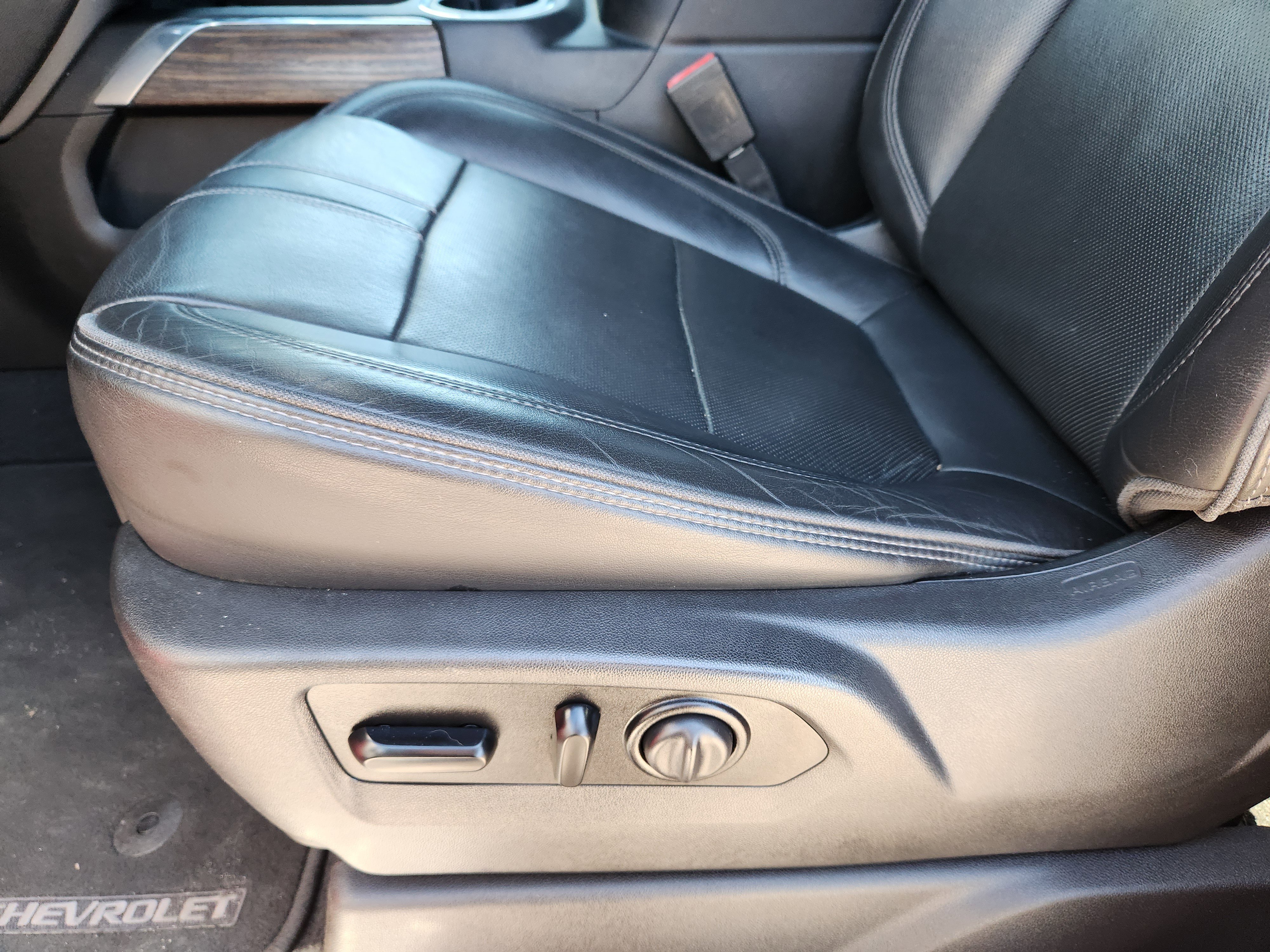 Used 2020 Chevrolet Silverado 3500 High Country w/ Z71 Off-Road Package image 26