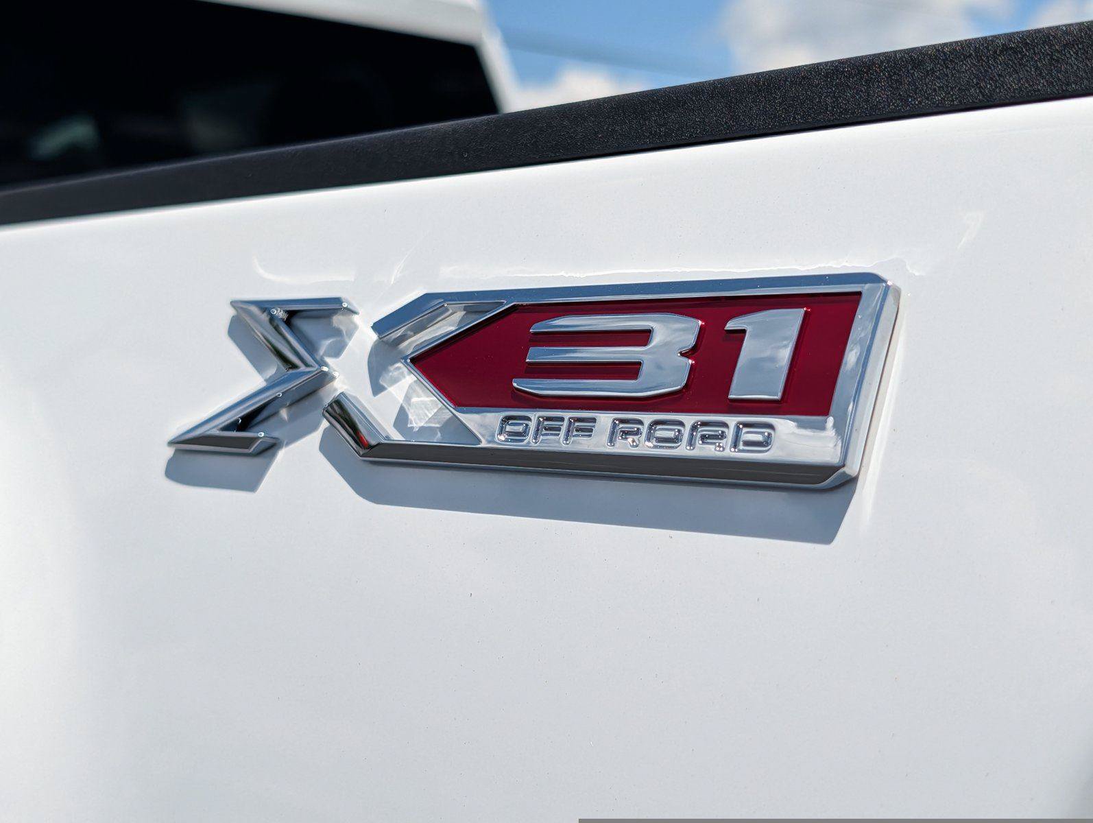 New 2026 GMC Sierra 2500 Pro w/ Convenience Package AWD/4WD image 34