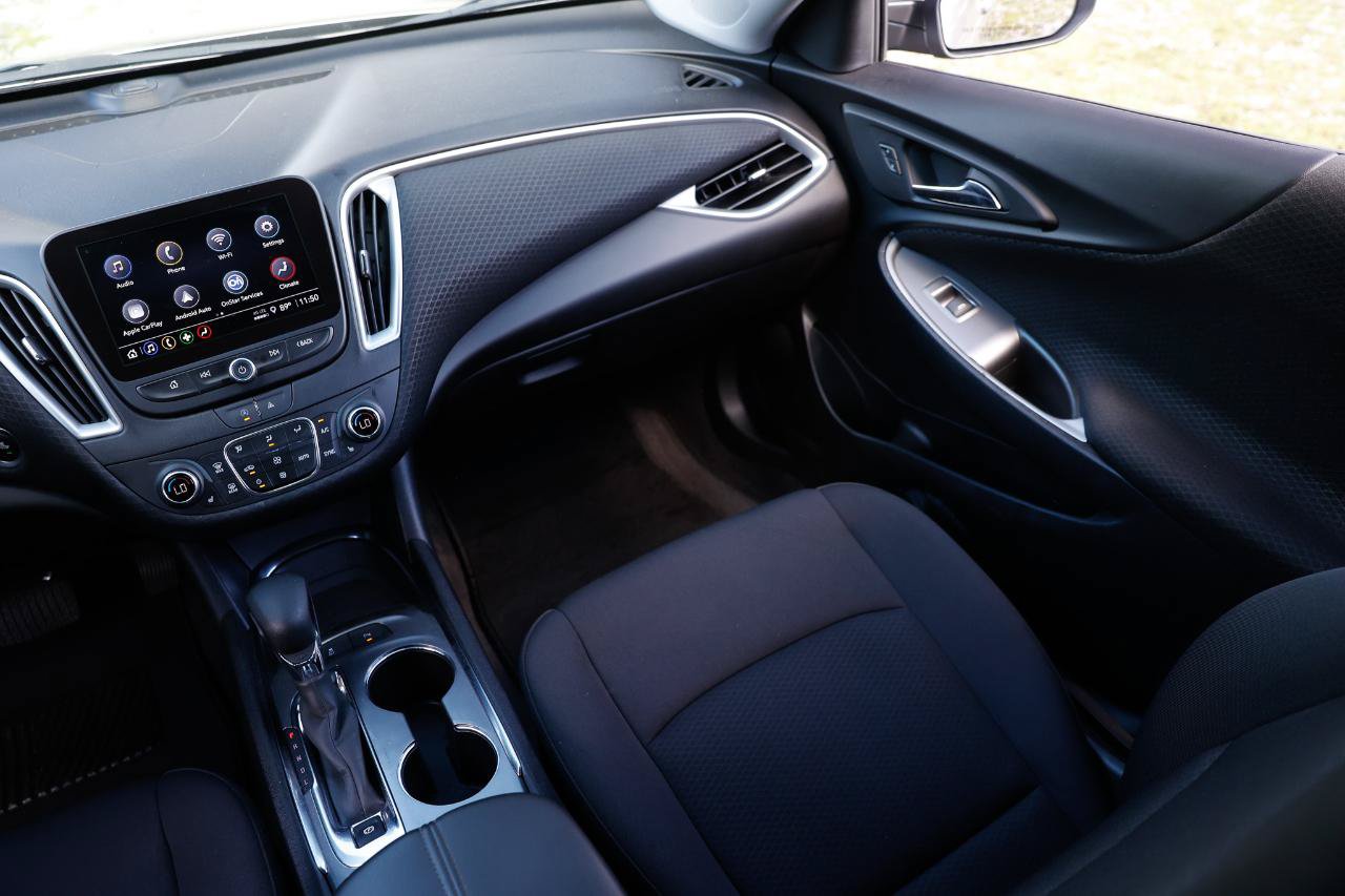 Used 2024 Chevrolet Malibu LT FWD image 22