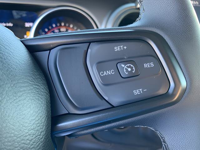 Used 2023 Jeep Gladiator Sport AWD/4WD image 40