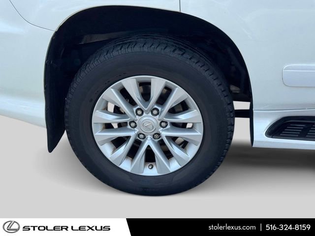 Used 2017 Lexus GX 460 Premium w/ Premium Package image 7