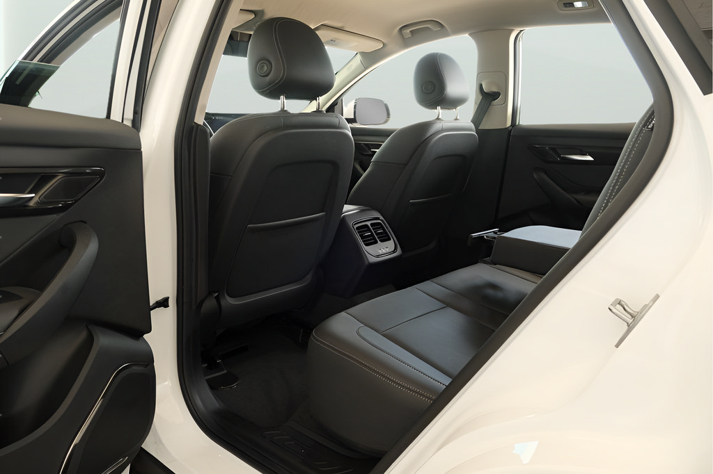 New 2025 VinFast VF 8 Eco AWD/4WD image 19