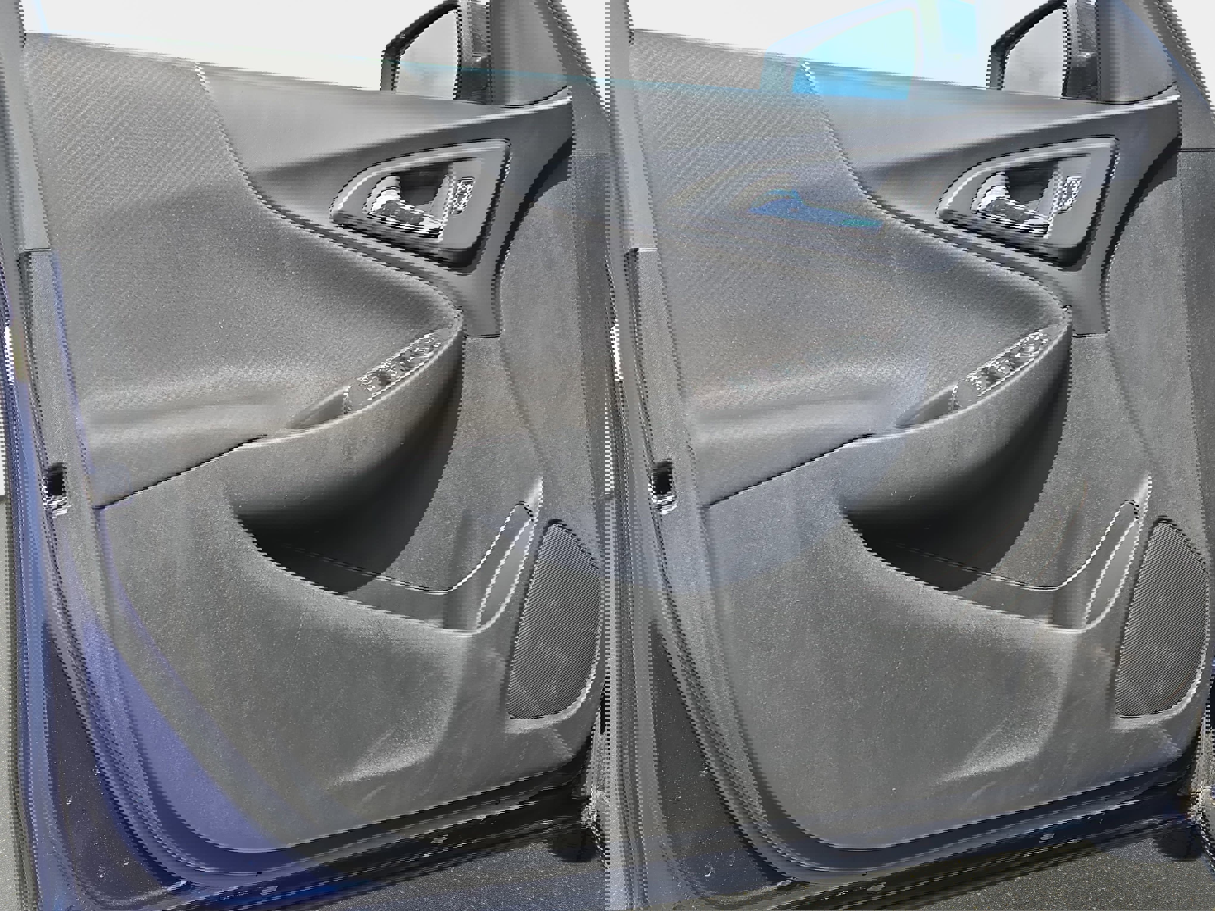 Used 2017 Chevrolet Malibu LT image 26