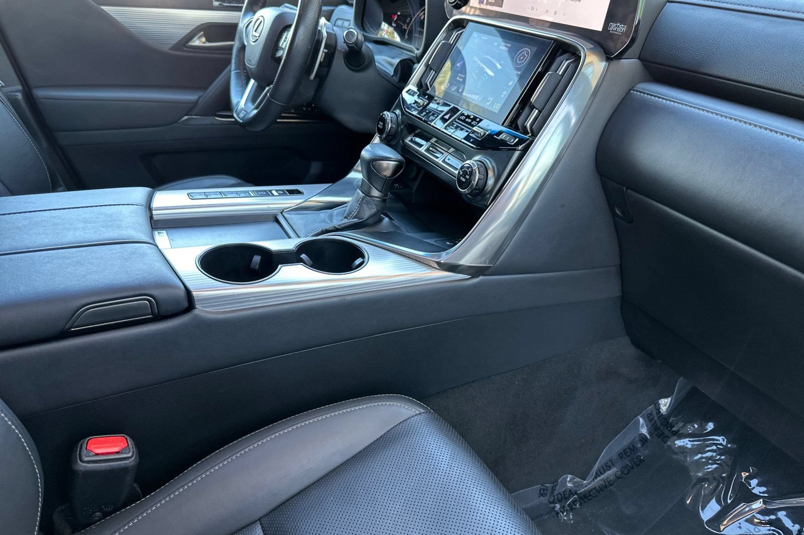 Used 2024 Lexus LX 600 F Sport AWD/4WD image 18